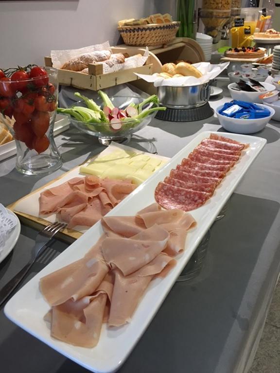 Hotel Byron Solo Per Giovani リッチョーネ エクステリア 写真