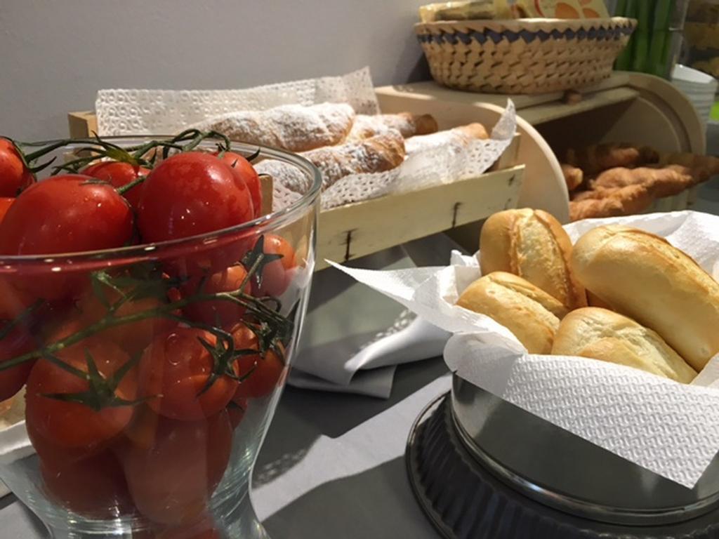 Hotel Byron Solo Per Giovani リッチョーネ エクステリア 写真
